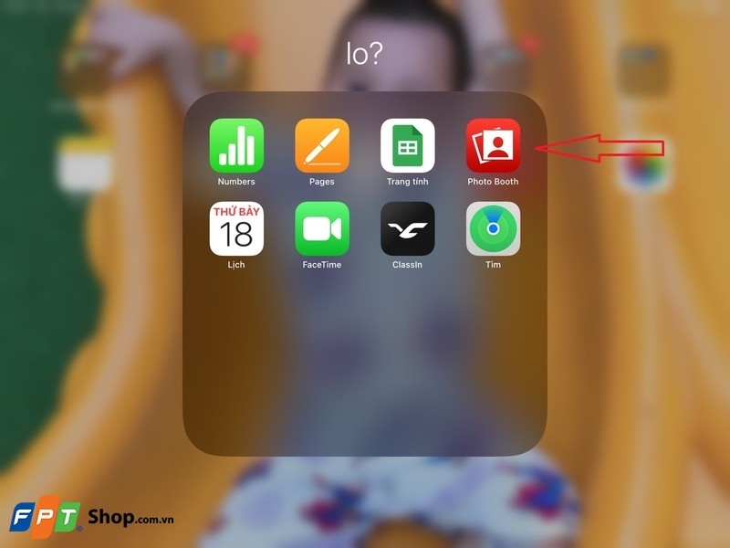 Chụp ảnh trong Photo Booth trên iPad 1