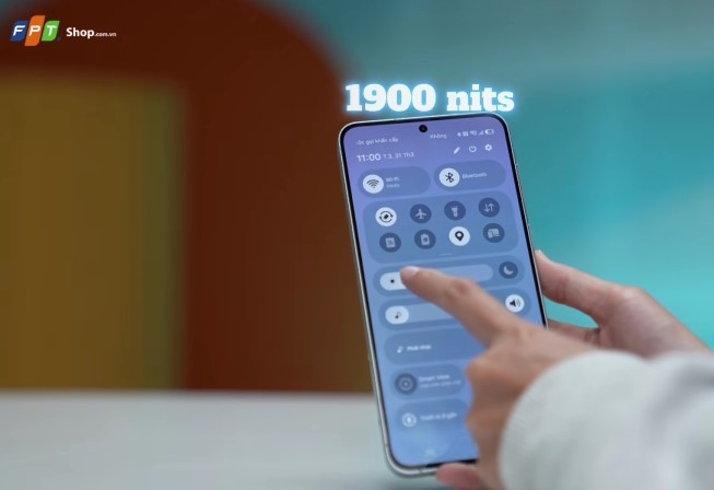 Có 11 triệu nên mua điện thoại gì? - hình 1
