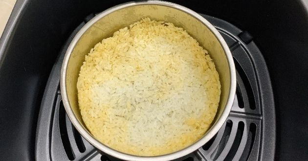 Có cho đồ sứ vào nồi chiên không dầu được không 4