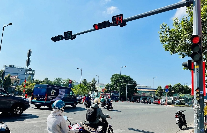 Có được quay đầu xe ở ngã tư đèn đỏ 5