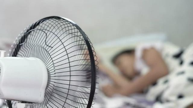 có nên dùng quạt phun sương trong phòng kín 3
