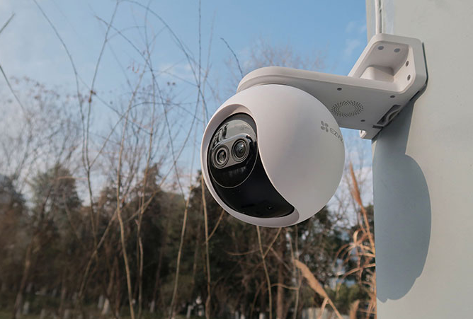 Có nên mua camera an ninh ngoài trời - hình 3