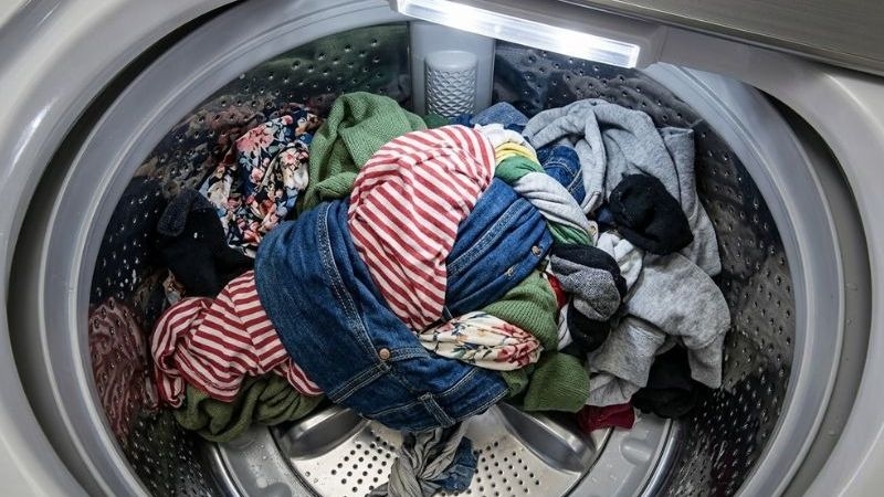 Có nên mua máy giặt cửa trên? - hình 4