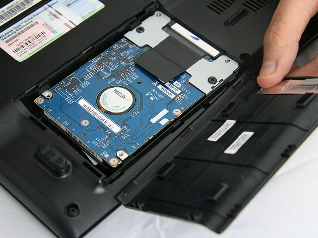 Có nên shutdown laptop thường xuyên 2
