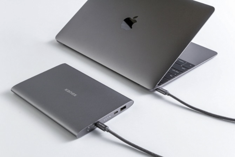 Có sạc dự phòng cho laptop không - hình 3