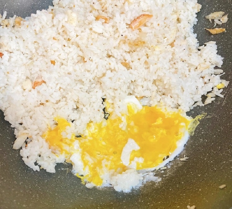 cơm chiên ghẹ 5