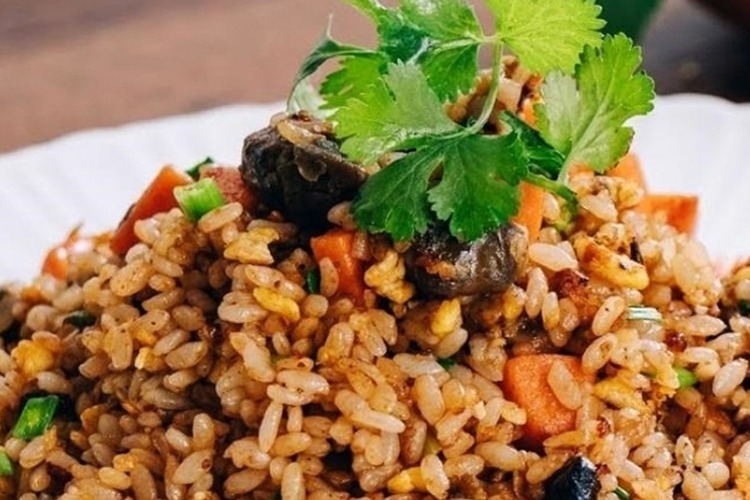 Hướng dẫn cách chế biến cơm chiên trứng bắc thảo: Món ăn lạ miệng, bổ dưỡng và dễ chế biến tại nhà