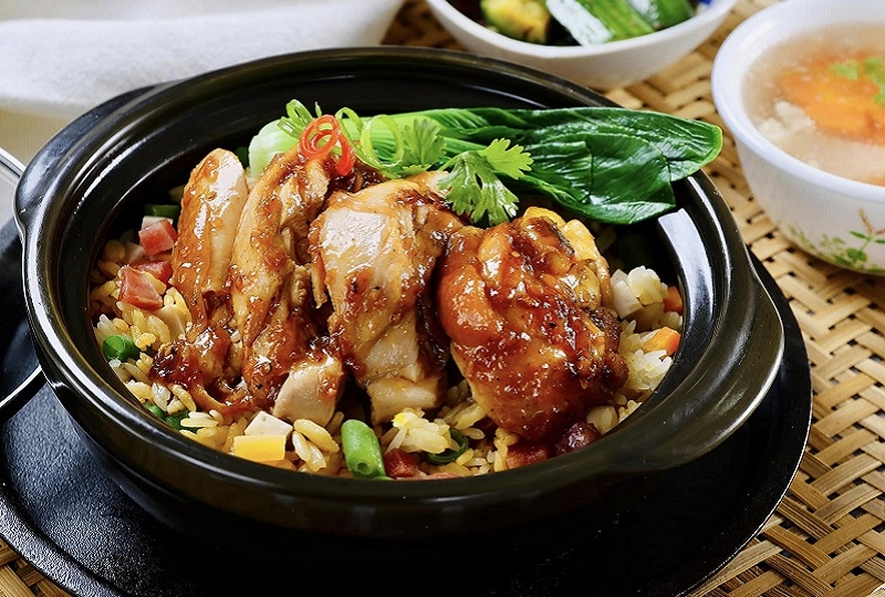 Cơm gà nấu thố ảnh 6