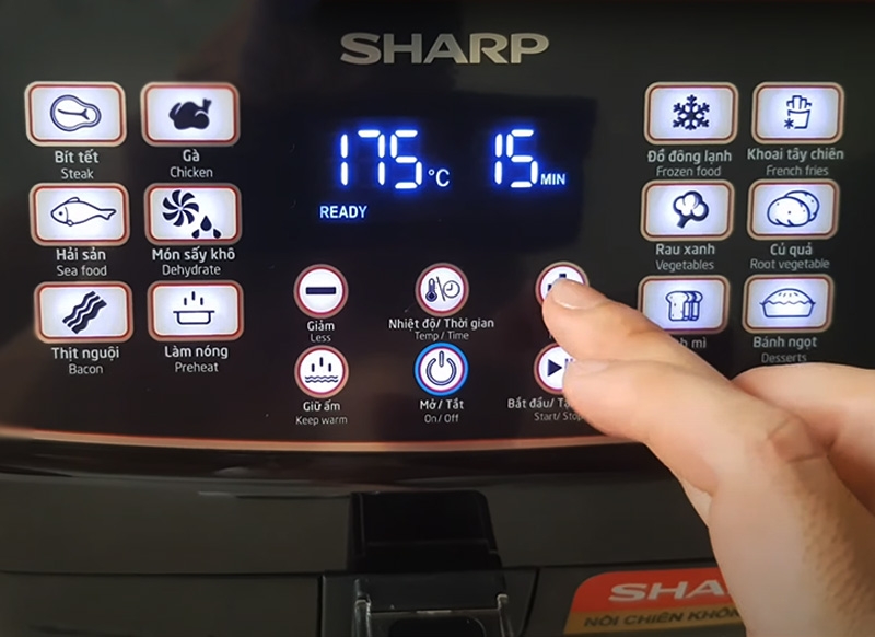 công nghệ nồi chiên không dầu Sharp 4