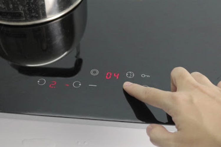 Công suất bếp từ bao nhiêu là phù hợp? Mẹo chọn đúng theo nhu cầu nấu ăn gia đình Việt 