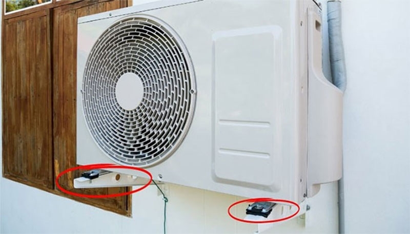 Cục nóng máy lạnh Daikin kêu to hình 2