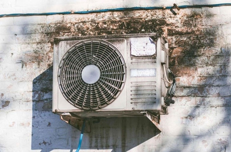 Cục nóng máy lạnh Daikin kêu to hình 5