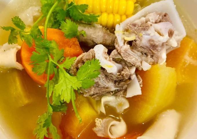 cuong hong heo nau canh cu qua