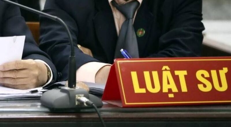 nganh luat