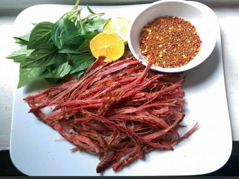 Thịt lợn gác bếp