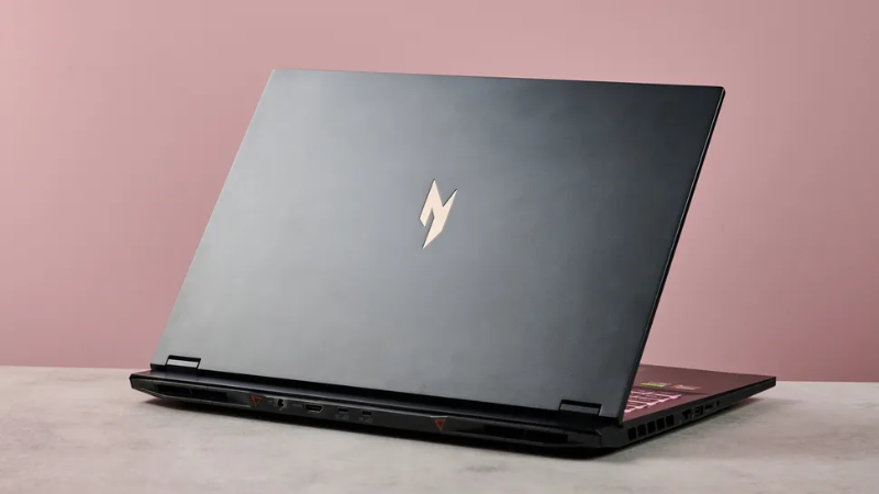 Đánh giá Acer Nitro 18 AI - hình 1