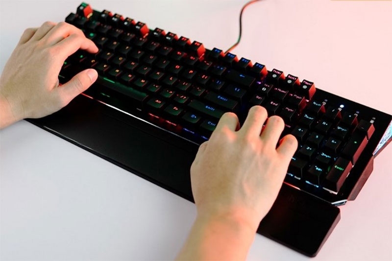 \Đánh giá bàn phím Fuhlen Destroyer hình 3