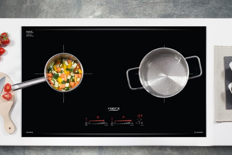 đ&aacute;nh gi&aacute; bếp từ chefs 2