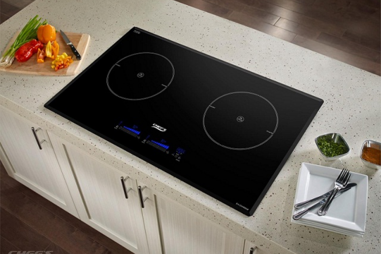 đ&aacute;nh gi&aacute; bếp từ chefs 3