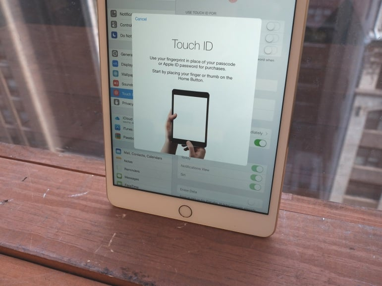 Đánh giá chi tiết iPad Mini 3 7