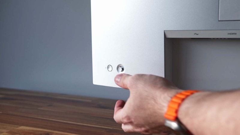 Đánh giá Dell U2723QE về khả năng kết nối