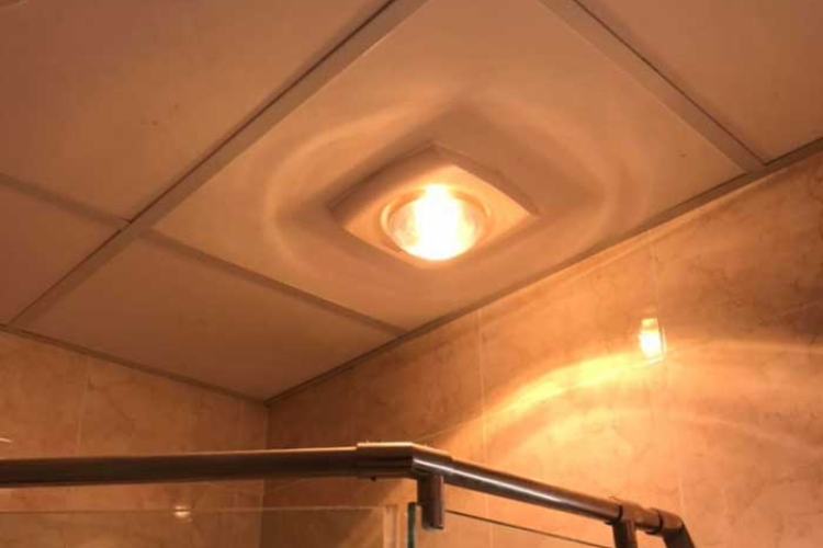 Đ&aacute;nh gi&aacute; đ&egrave;n sưởi nh&agrave; tắm Kottmann h&igrave;nh 2