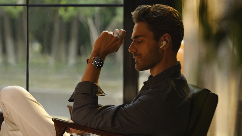 amazfit gtr 3 pro dieu khien bang giong noi
