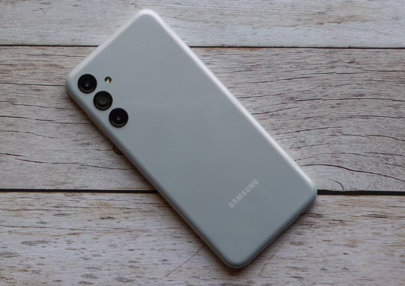 Đánh giá Galaxy M14 - hình 1