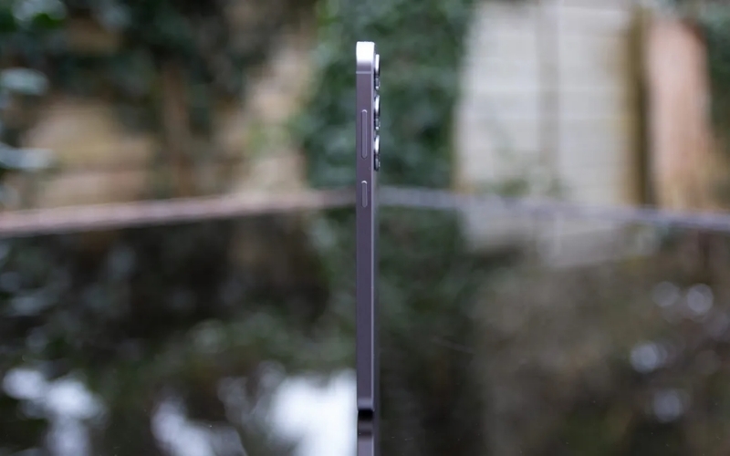 Đánh giá Galaxy S25 Plus về thiết kế