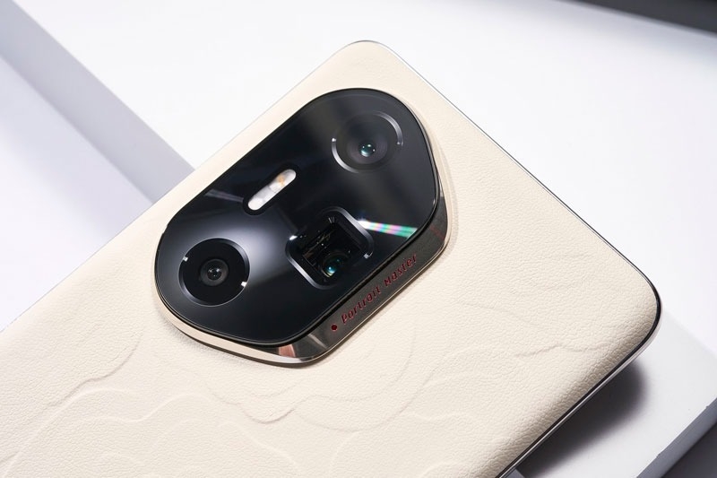 Đánh giá HONOR 300 Ultra 3
