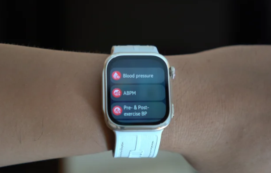 Đánh giá HUAWEI WATCH D3 - hình 11