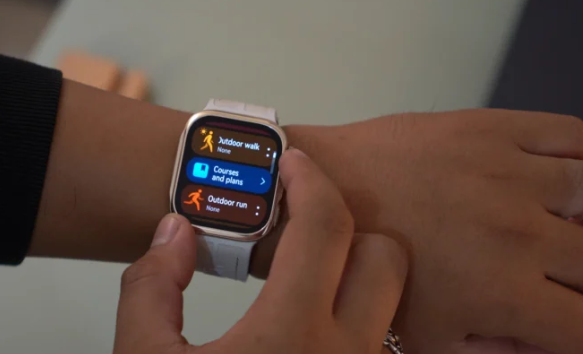 Đánh giá HUAWEI WATCH D3 - hình 16