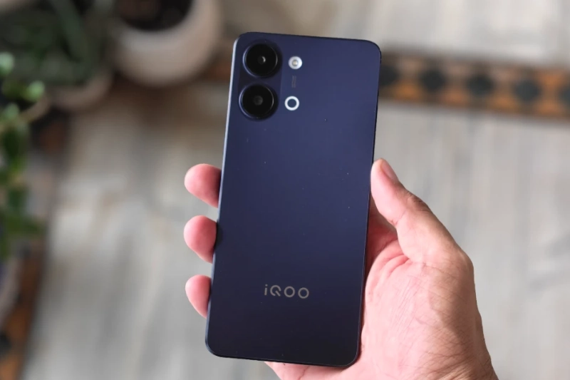 Đánh giá iQOO Z11 Lite - hình 1