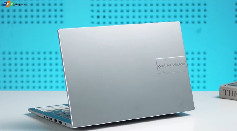 Đánh giá laptop ASUS VivoBook 14 X1404VA-NK394W - hình 2