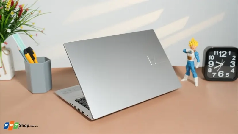 Đánh giá laptop ASUS VivoBook 15 M1502NAQ-BQ021W - hình 1