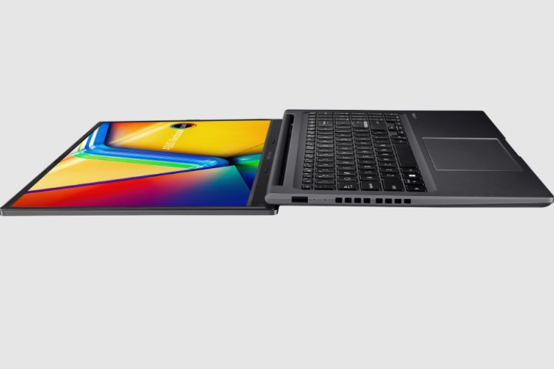Đánh giá laptop ASUS Vivobook 15 OLED A1505VA MA468W (hình 2)
