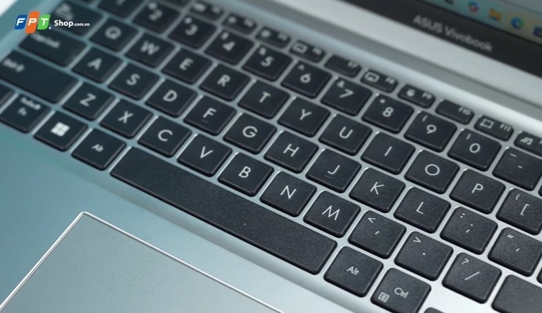 Đánh giá laptop ASUS VivoBook 15 X1502VA-BQ886W - hình 7