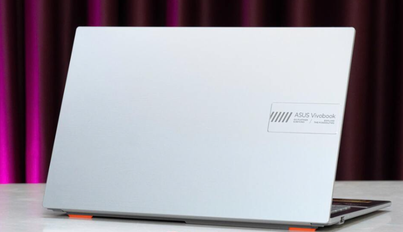Đánh giá laptop ASUS VivoBook Go 15 E1504FA-BQ1150W - hình 1
