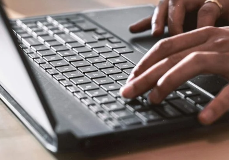 Đánh giá laptop Gaming HP Victus 15-FA2731TX B85LNPA - hình 7