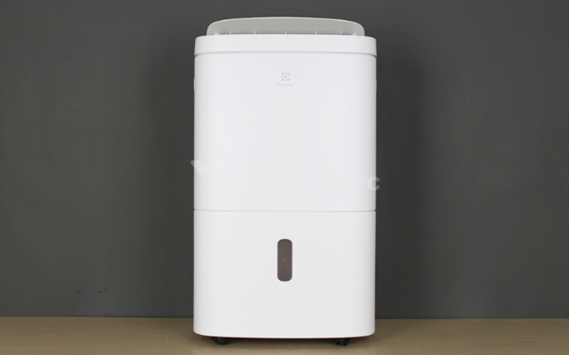 Đ&aacute;nh gi&aacute; m&aacute;y h&uacute;t ẩm Electrolux - h&igrave;nh 2