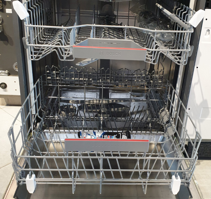 Đánh giá máy rửa chén Bosch SMS4ECI14E 2