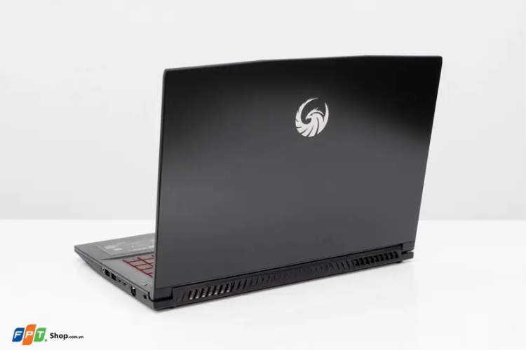 đánh giá msi bravo 15 6