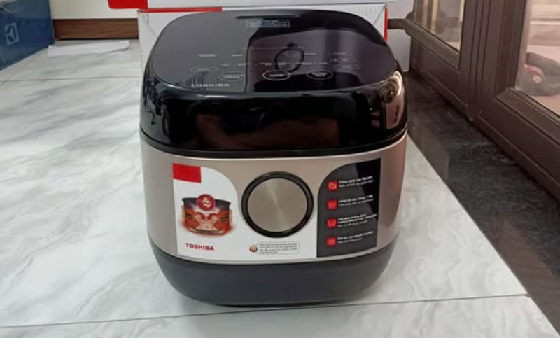 Đ&aacute;nh gi&aacute; nồi cơm điện cao tần Toshiba RC-10IX1PV - h&igrave;nh 7