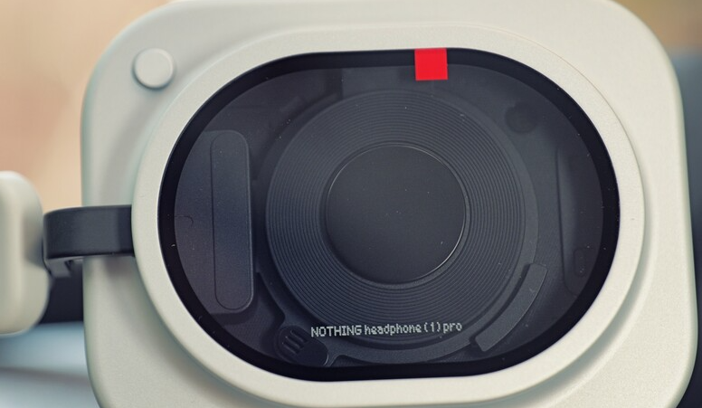 Đánh giá Nothing Headphone 1 Pro - hình 1