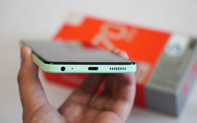 Đánh giá Nubia V70 Max về thiết kế