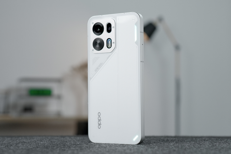 Đánh giá OPPO K15 Pro+ 11