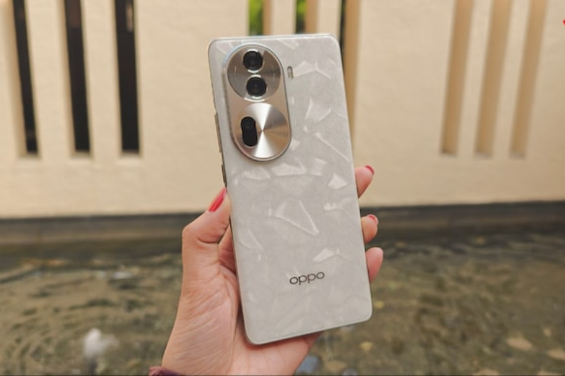 Đánh giá OPPO Reno11 Pro - hình 1