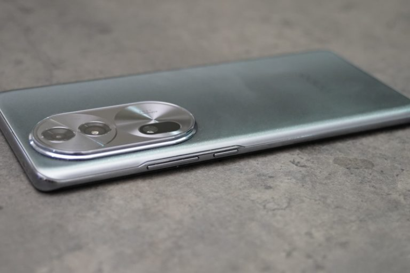 Đánh giá OPPO Reno11 Pro - hình 2