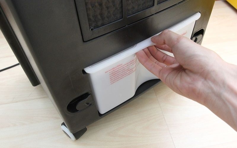 Quạt điều hòa Sunhouse SHD7710 với bình chứa 8 lít