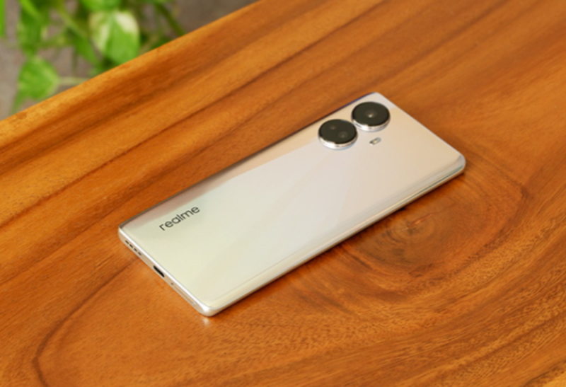 Đánh giá realme 10 Pro Plus - hình 3